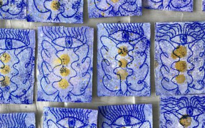 Engel im Mixed-Print